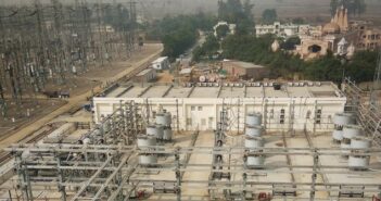 Siemens nahm seine bisher größte gebaute SVC-Anlage mit einem Blindleistungsregelbereich von einem GVAr in der Umspannstation Ludhiana im indischen Bundesstaat Punjab in Betrieb.