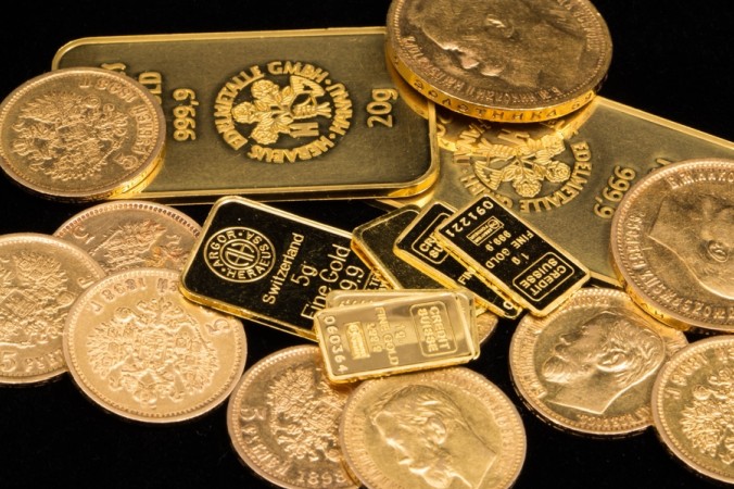 Wer in Gold investieren will, kann dies auch in kleineren Mengen tun. Ob Münzen oder ganz kleine "Goldbarren" von 1 Gramm, über 5 Gramm, bis hin zu 20 Gramm und mehr - nach oben sind natürlich keine Grenzen gesetzt. (#4)