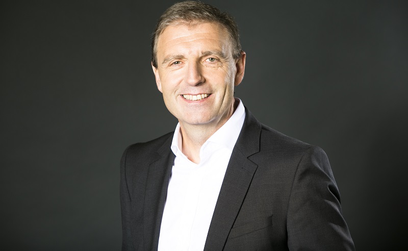 Bernd Wagner ist als Regional Vice President bei Salesforce verantwortlich für die Marketing Cloud. Eine „ganzheitliche Sicht auf den Kunden“ und ein „herausragendes Kundenerlebnis“ gehen aus seiner Perspektive mithilfe der richtigen Technologien Hand in Hand.
