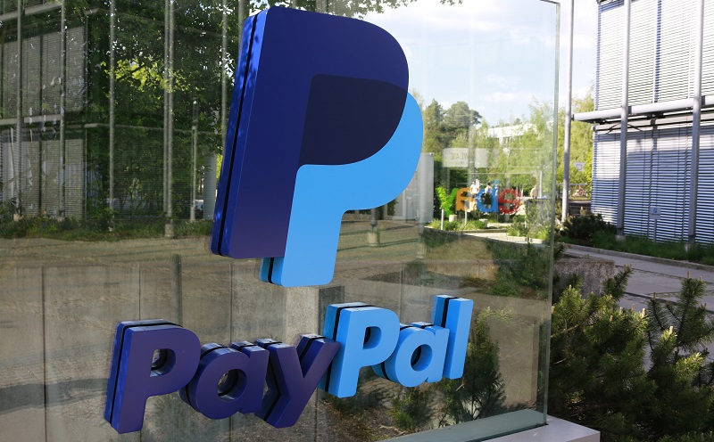 Der weltweit größte Zahlungsdienstleister im Internet ist PayPal mit rund 250 Millionen Mitgliedskonten. (#02)