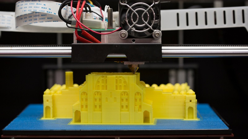 Ein Haus innerhalb eines Tages auf ein Grundstück zu stellen, war bisher selbst mit Fertighäusern ein ziemlich teurer Aufwand. In Zukunft könnten 3D-Drucker die Bauwirtschaft revolutionieren. (#04)