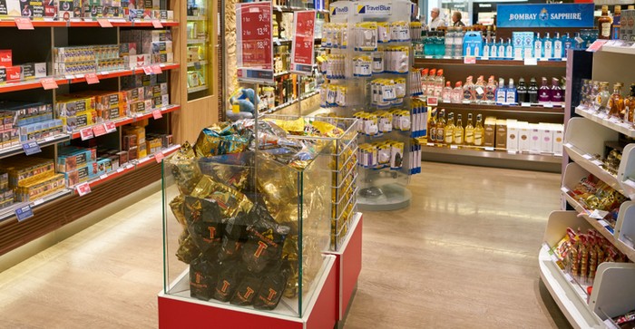 Beispiel für eine Zweitplatzierung von Waren in einer Bodenschütte (Foto: shutterstock – Sorbis)