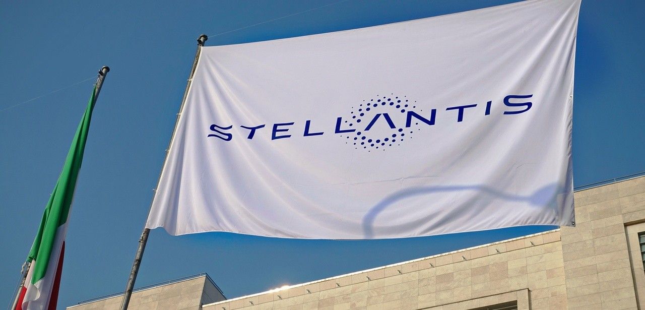 Stellantis plant Milliardeninvestition in spanische Werke für (Foto: AdobeStock - Mike Dot 484648659)