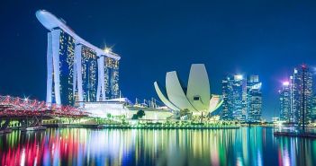 Singapur investiert in KI-Stipendien und Auslandspraktika (Foto: AdobeStock - Jo Panuwat D 276543008)