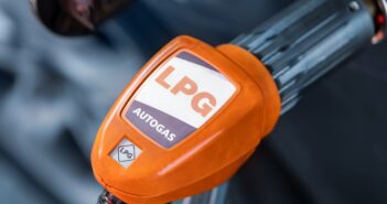 Sensationelle Einsparungen und Umweltfreundlichkeit: So rüsten Sie Ihren Ford auf LPG-Flüssiggas um (Foto: AdobeStock - Kirill Gorlov 520906587)