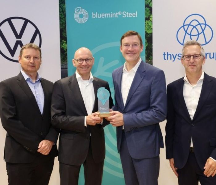 Im Rahmen der IZB in Wolfsburg haben thyssenkrupp Steel und (Foto: www.photodesign-wolfsburg.de)