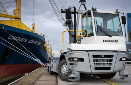 Terberg führt Drive-by-Wire-Technologie und Partnerschaften für emissionsfreie Logistik (Foto: Terberg Spezialfahrzeuge GmbH)