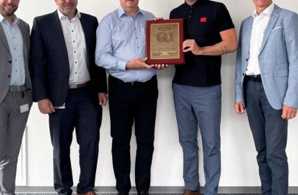 Arnold Umformtechnik erhält Ford Q1 Award für exzellente (Foto: ARNOLD UMFORMTECHNIK GmbH & Co. KG)