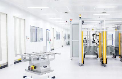 Pöppelmann FAMAC erweitert Reinraumfläche auf 872 m2 GMP (Foto: Pöppelmann GmbH & Co. KG)