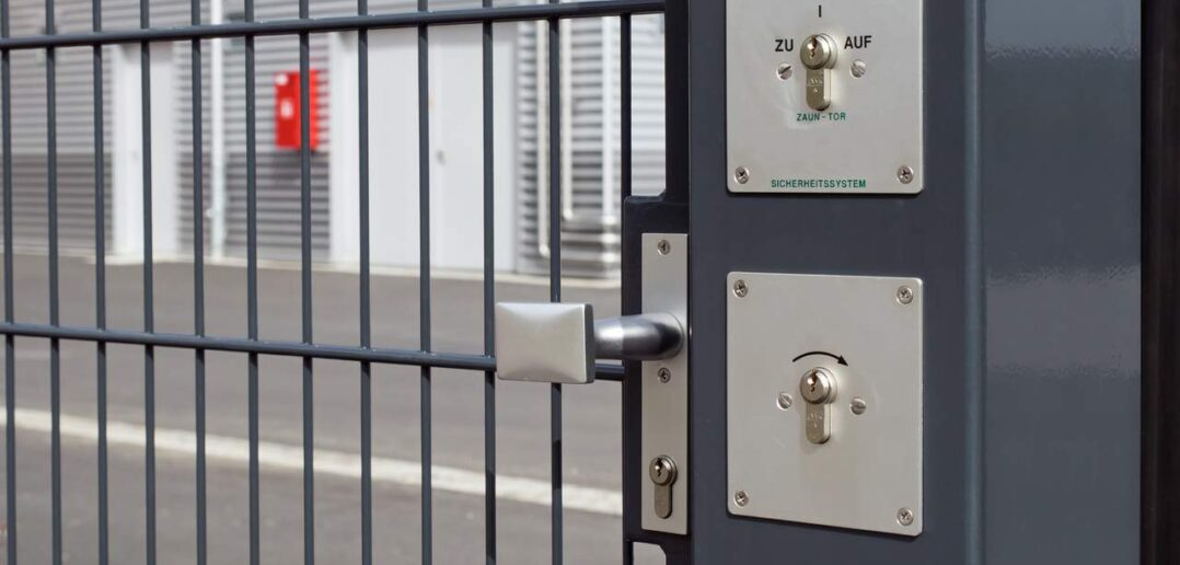 Gesetzliche Vorgaben und Normen bei der Montage von Schließanlagen in Österreich (Foto: AdobeStock - Gundolf Renze - 107970831)