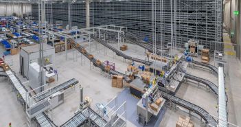 Exklusive Einblicke in BMW Dingolfing Ersatzteillager am zwölften (Foto: faktorzwei GmbH)