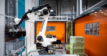 HÖRMANN liefert AutoStore-System mit Kuka/MechMind-Robotik und AGILOX-FTFs für (Foto: HÖRMANN Intralogistics Solutions GmbH)