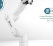 Neuer TX2-60L MedX Ready Roboter optimiert präzise medizinische (Foto: Stäubli Tec-Systems GmbH Robotics)