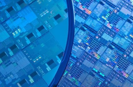 Infineon errichtet weltweit erste GaN-Hochvolumenfertigung auf 300-Millimeter-Wafern in (Foto: AdobeStock - Fotografos - 335302894)